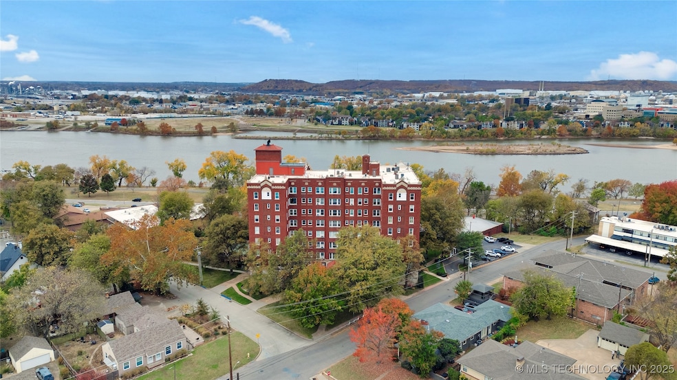 1500 S Frisco Ave unit 2E, Tulsa, OK 74119 - photo 1