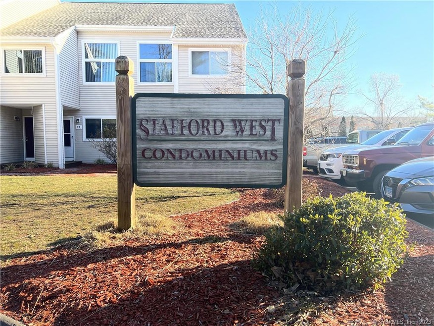 35 Ruth St unit 53, Bristol, CT 06010 - photo 1