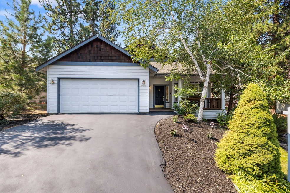 61311 SW Brookside Loop