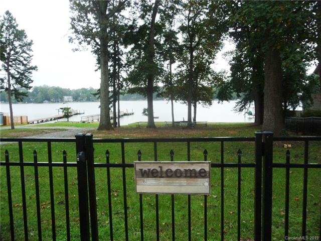 Community Public Area and Boat Ramp