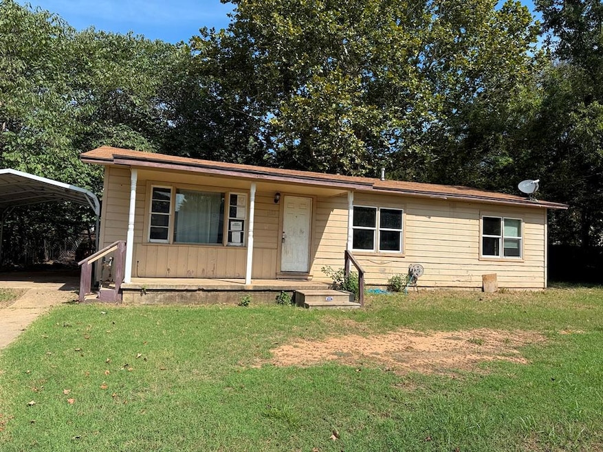 1822 W Elm St, Durant, OK 74701 - photo 1