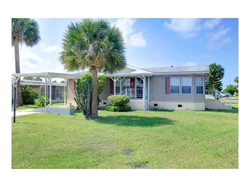 865 Cashew Cir, Sebastian, FL 32976 - photo 1