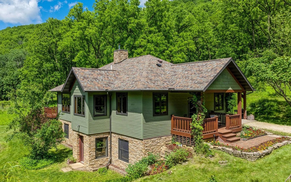 36410 Homer Valley Ln, Winona, MN 55987 - photo 1