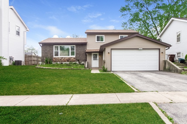 17559 Chestnut Ave, Country Club Hills, IL 60478 - photo 1