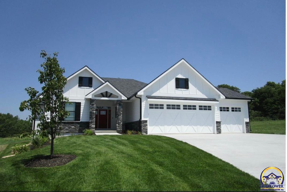 4631 SW Verna Ln, Topeka, KS 66610 - photo 1