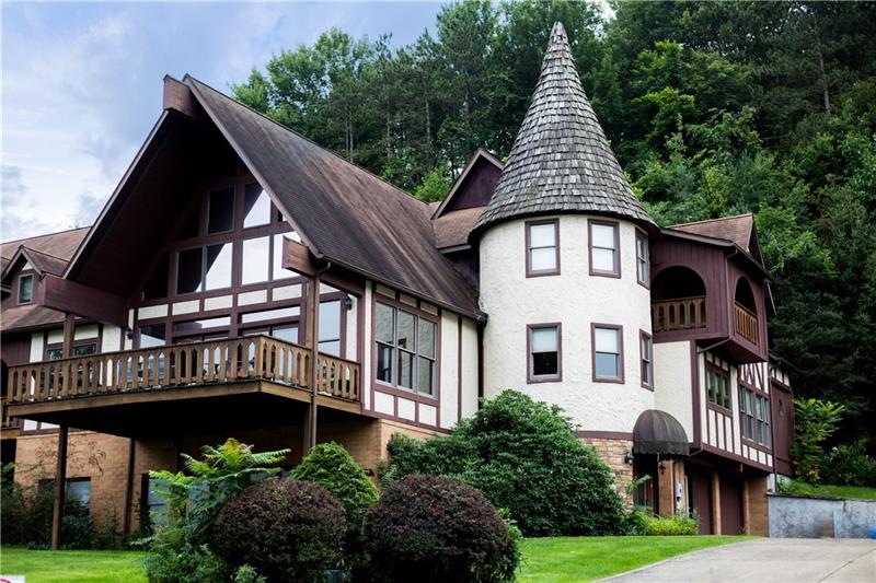 209 Briarwood, Indiana, PA 15701 - photo 1