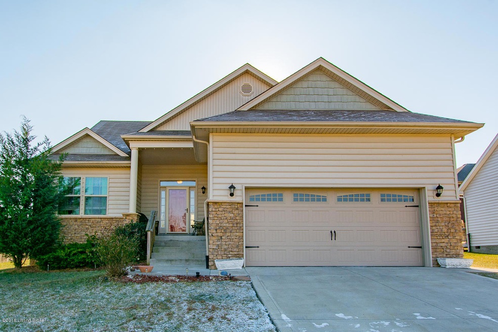 462 Berger Farm Dr, Mount Washington, KY 40047 - photo 1