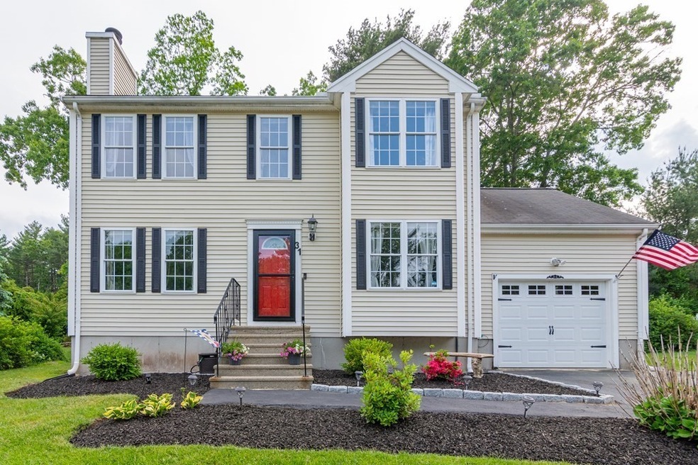 31 Caryville Crossing unit 31, Bellingham, MA 02019 - photo 1