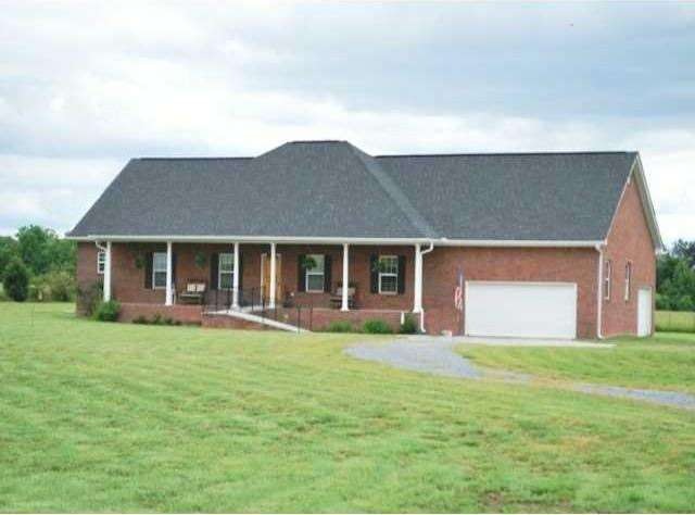 140 Pine Chapel Rd NE, Calhoun, GA 30701 - photo 1