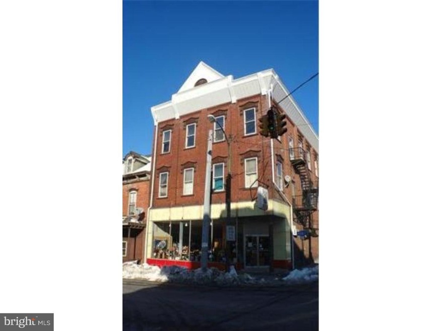 691 Main St unit 3N, Slatington, PA 18080 - photo 1