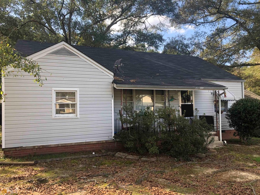 103 Sims St, Barnesville, GA 30204 - photo 1