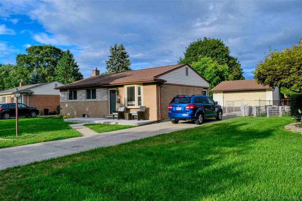 12110 Danforth, Sterling Heigthts, MI