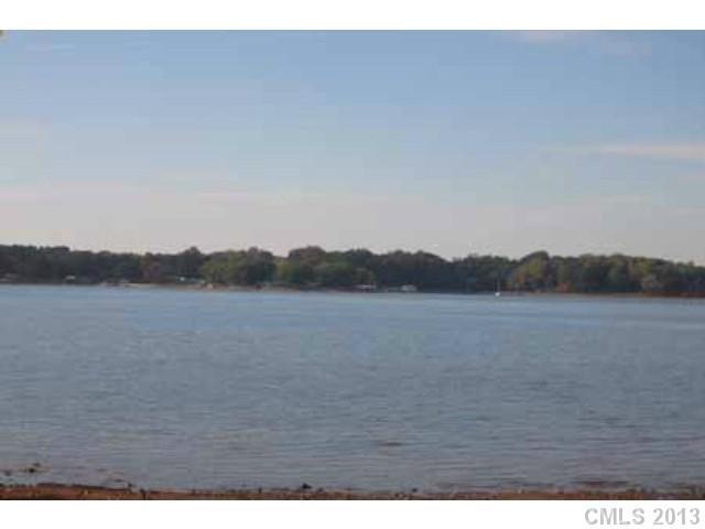 19032 Casual Cay Ln, Cornelius, NC 28031 - photo 1