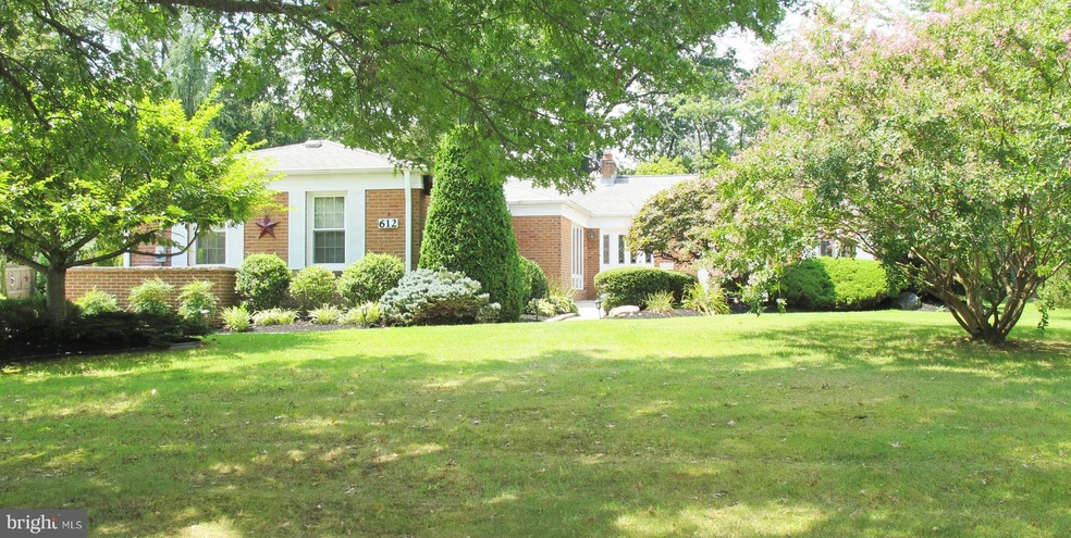 612 Bergen Dr, Cinnaminson, NJ 08077 - photo 1