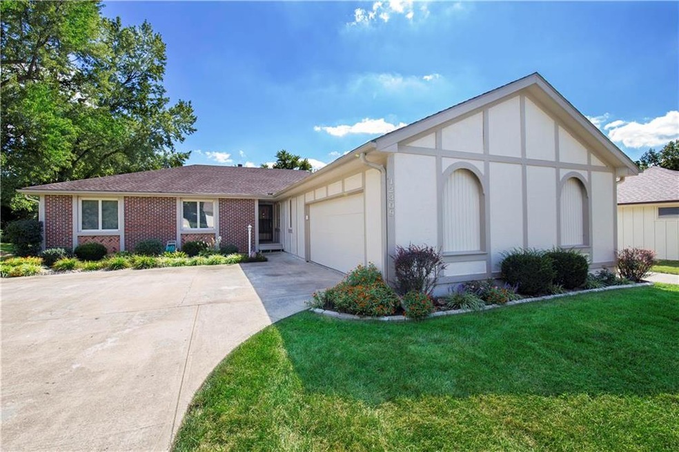 12309 W 53rd Terrace, Shawnee, KS 66216 - photo 1