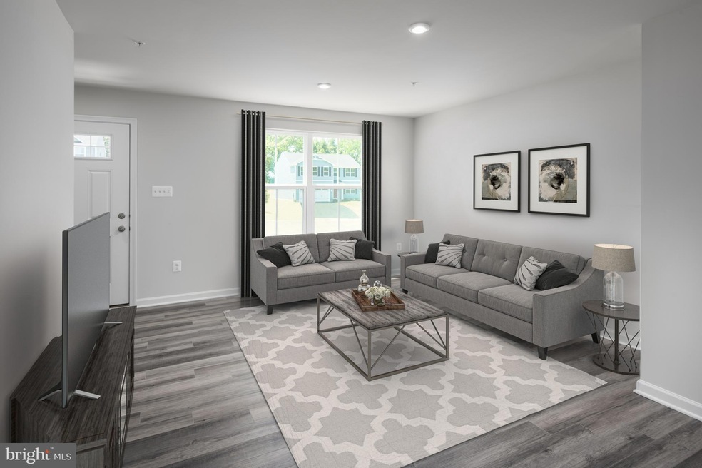 923 Raeann Dr, Greencastle, PA 17225 - photo 1