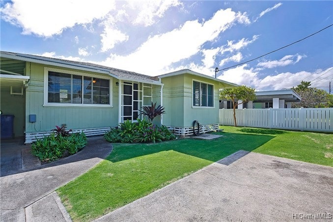 Absolutely adorable 2 homes on 1 lot in heart of K