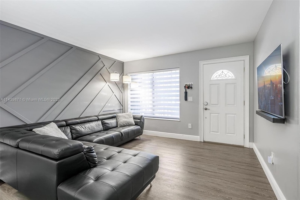 4355 W 12th Ln unit 6A, Hialeah, FL 33012 - photo 1