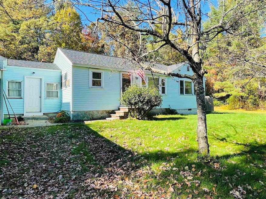 10 Lowell Rd, Windham, NH 03087 - photo 1