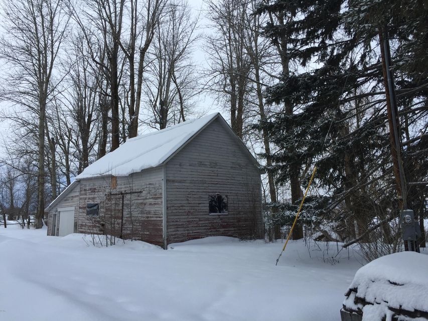 250 Riverside Rd, Kalispell, MT 59901 - photo 1