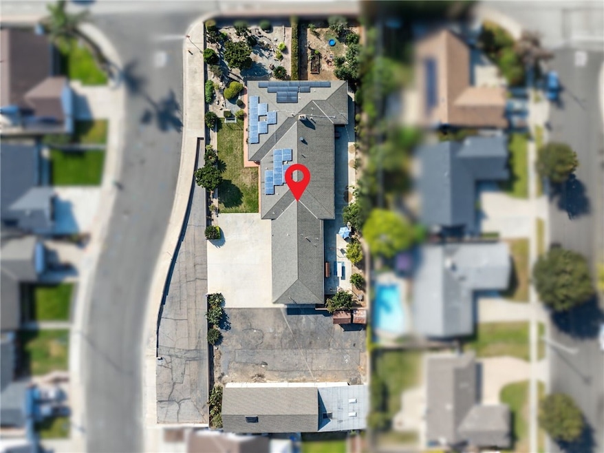 Sold $2,752,000 • Co-Listing Agent