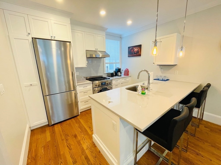 1240 Beacon St unit 5, Brookline, MA 02446 - photo 1