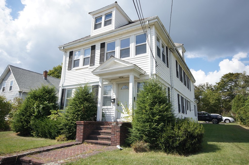 135 Cottage St unit 2, Franklin, MA 02038 - photo 1