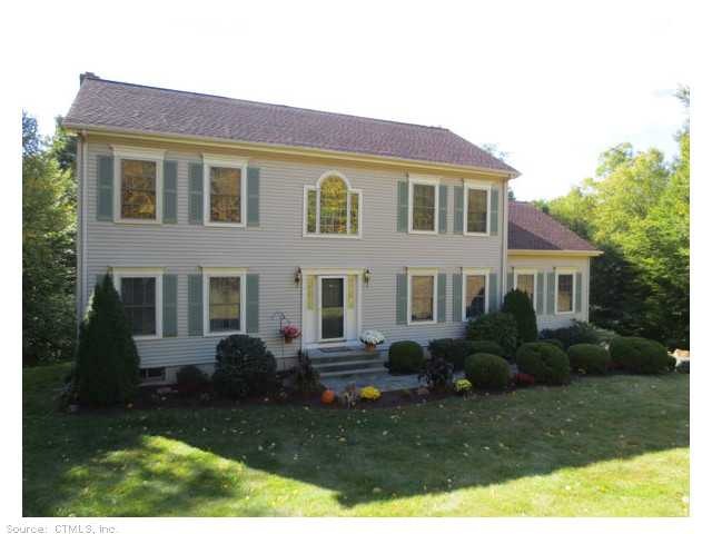 567 Bagley Rd, Southbury, CT 06488 - photo 1