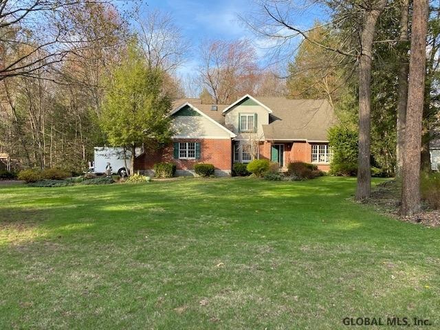 9 Hearthstone Dr, Gansevoort, NY 12831 - photo 1