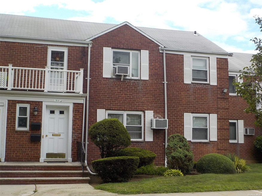 75-13 260th St unit 1st fl, Glen Oaks, NY 11004 - photo 1