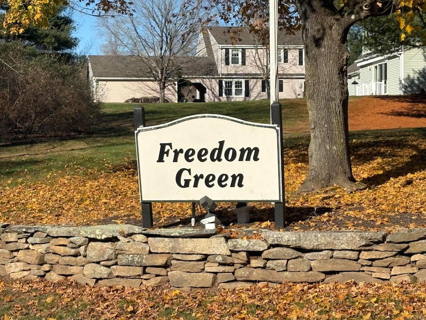 15 Patriots Square, Mansfield Center, CT 06250 - photo 1