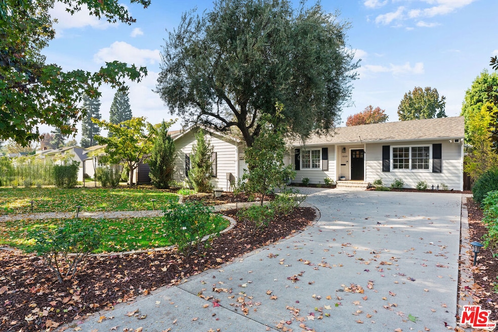 5525 Cantaloupe Ave, Sherman Oaks, CA 91401 - photo 1