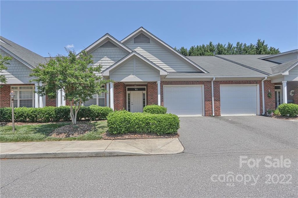 912 Davie Ave unit C, Statesville, NC 28677 - photo 1