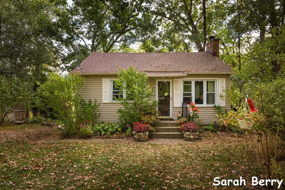 1916 Oak Cliff Dr-7