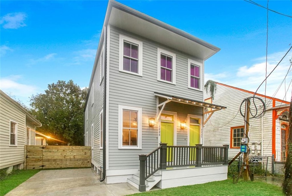 1225 Clouet St, New Orleans, LA 70117 - photo 1