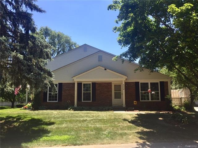 1424 Hidden Meadows Drive E Unit A, Walled Lake