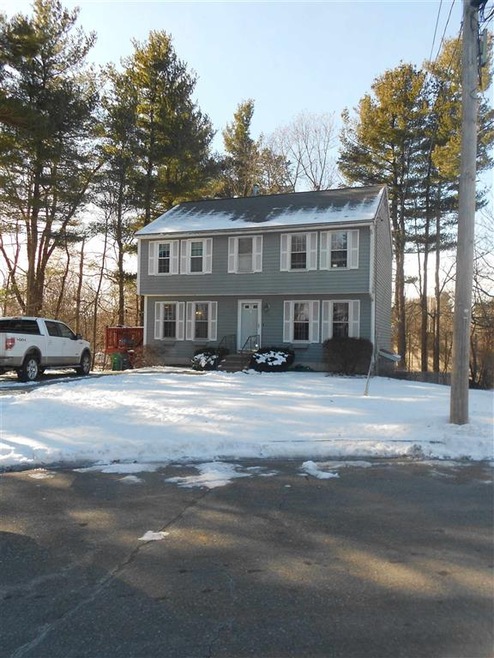 12 Peterborough Place, Nashua, NH 03064 - photo 1