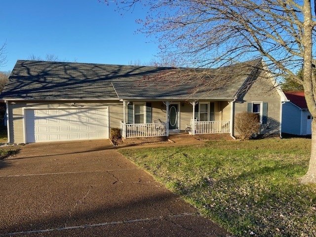 3006 Windsor Dr, Columbia, TN 38401 - photo 1