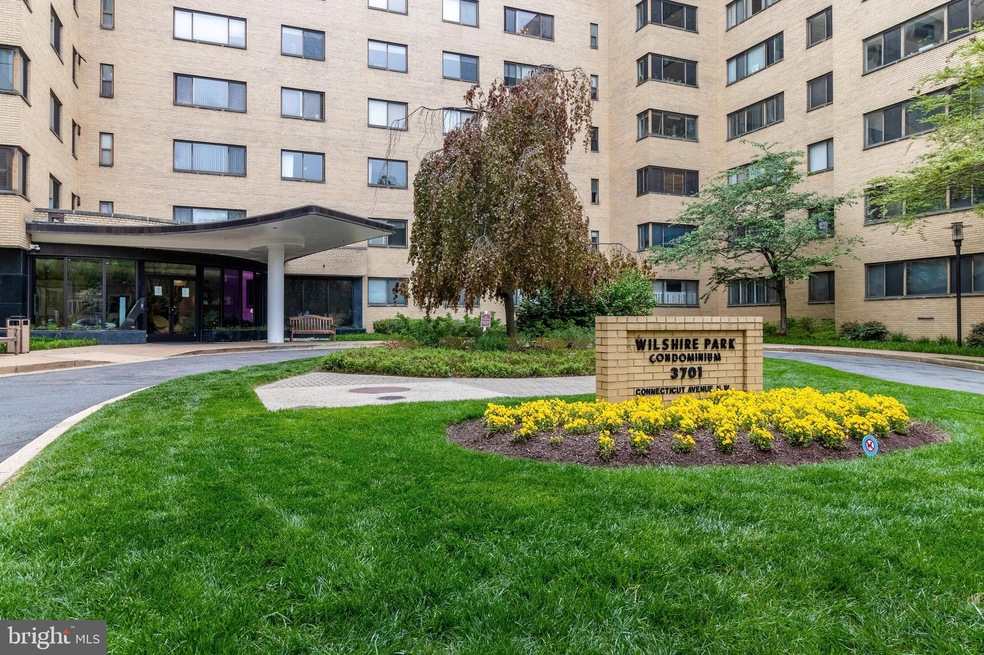 Wilshire Park Condominium unit 306, Washington, DC 20008 - photo 1