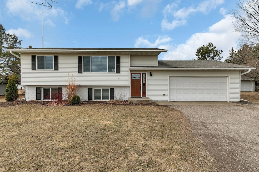Sold $305,000 • Co-Listing Agent