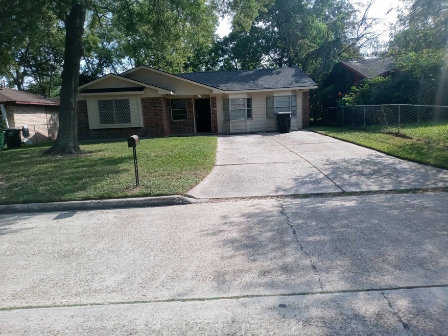 6230 Rietta St, Houston, TX 77016 - photo 1