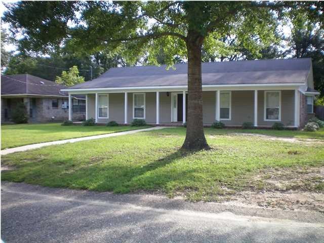 Large Corner Lot with Fence on Cul De Sac.