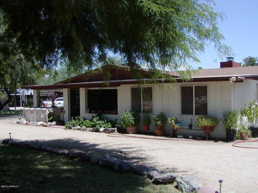 2615 N Mesa Drive 002