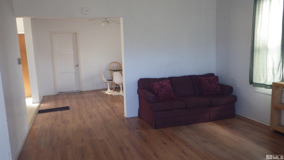 242 W Railroad St, Winnemucca, NV 89445 - photo 1