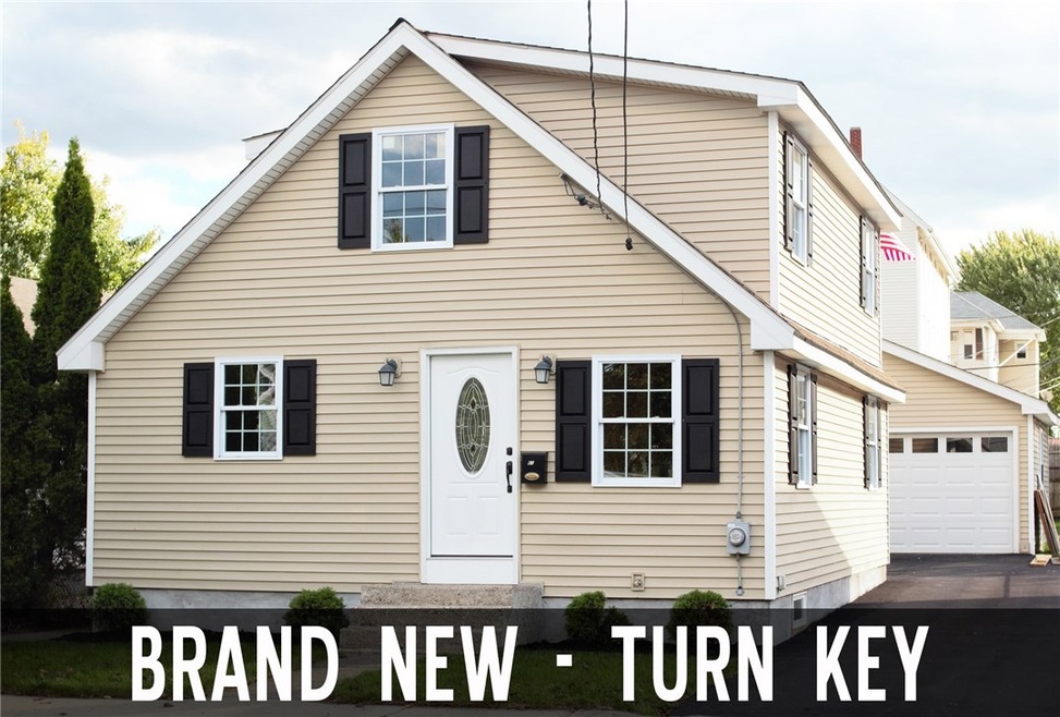 61 Columbine Ave, Pawtucket, RI 02861 - photo 1