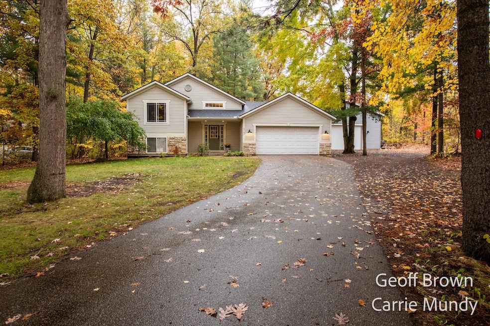 3167 Rolling Oaks Ct, Hamilton, MI 49419 - photo 1