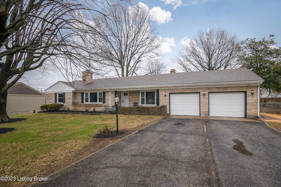 1346 Frances Dr, New Albany, IN 47150 - photo 1