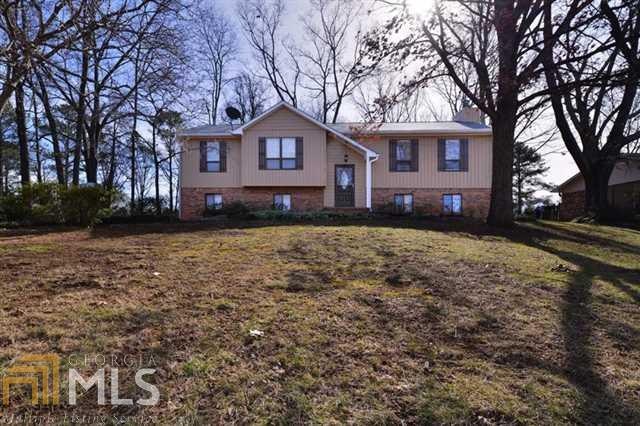 2264 Stoneyford Dr NE, Marietta, GA 30066 - photo 1