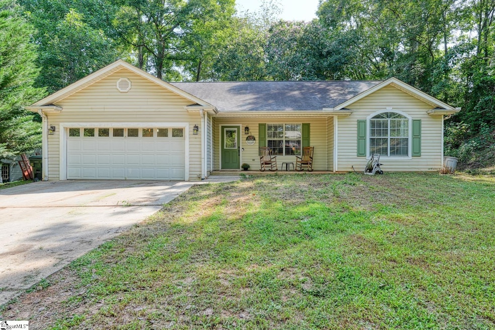 134 W Celestial Dr, Greer, SC 29651 - photo 1