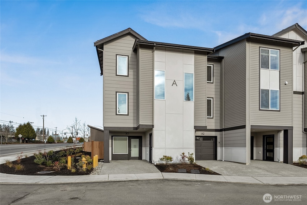 Sold $652,995